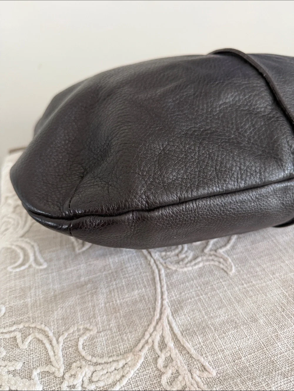 Varrlale Made In Italy Chocolate Brown Leather Slouchy Hobo/Shoulder Bag w/strap